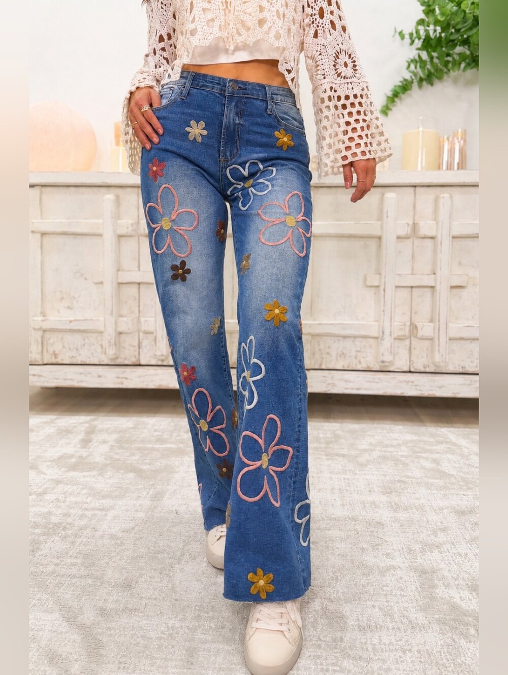 BAR x Oli & Hali Floral Embroidered What I Like About You Jeans Size Large Denim